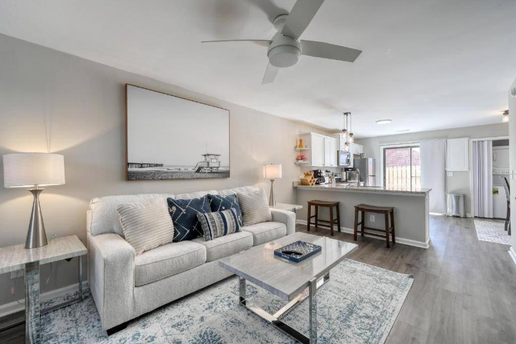 Ferienwohnung Stylish Haven New Walk To The Ocean Smart Tvs Wifi Myrtle Beach Exterior foto